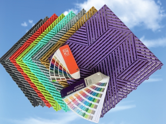 3D-textured schwarze Garagenfußbodenfliesen Schwerlast-Verriegelung Garagenfußboden PP