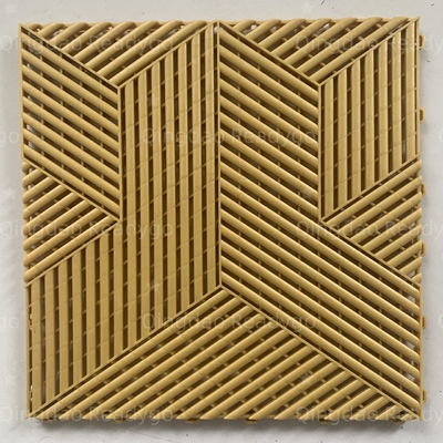 Leicht zu pflegen, langlebige PP-Garagebodenfliesen mit rutschfreier 3D-Textur
